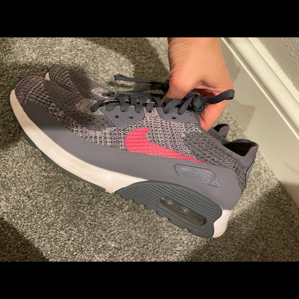 Nike AirMax Flyknit sneakers